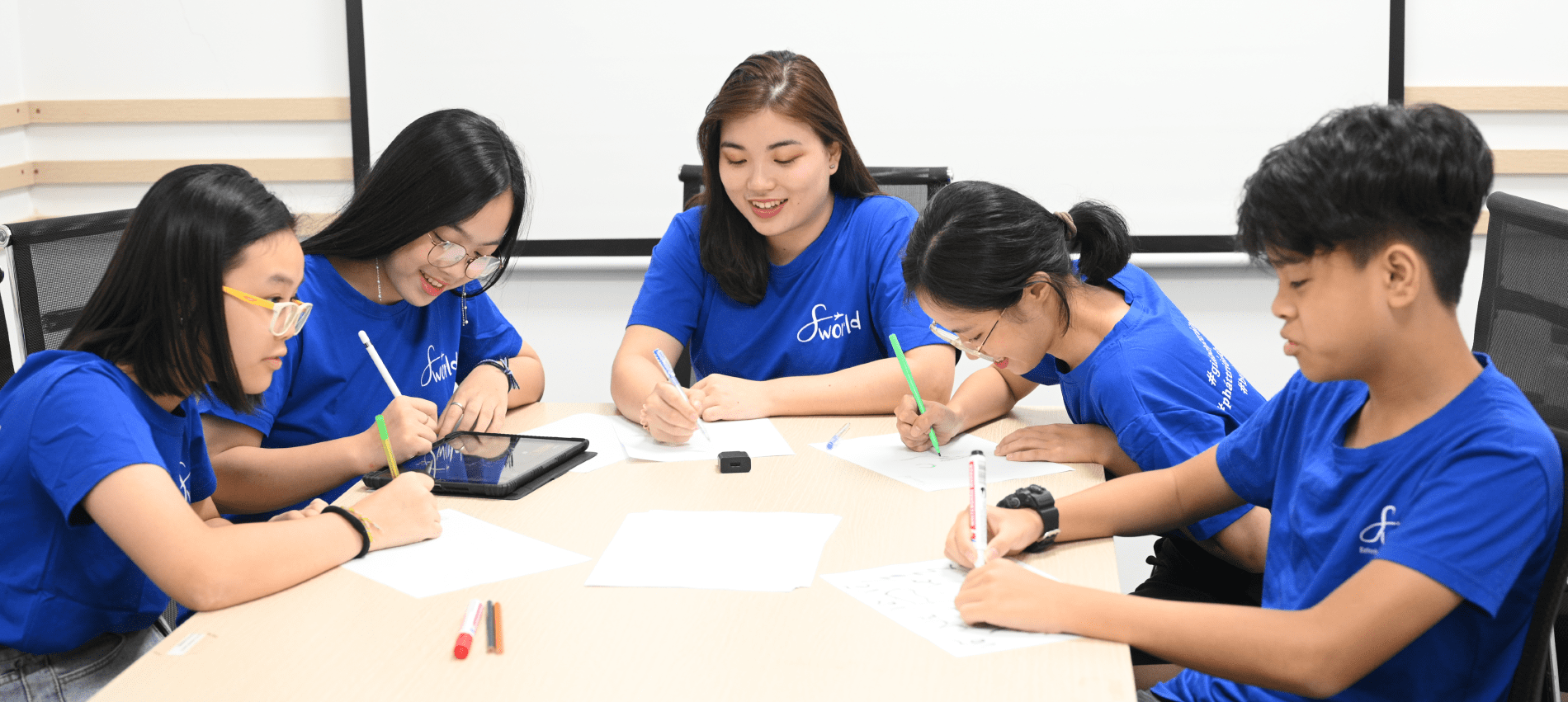 Teenleaders_đồng hành cùng vươn ra thế giới